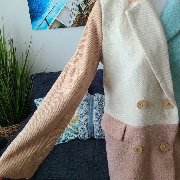 English Factory Turquoise and Tan Full Length Coat - Picture 9 of 16